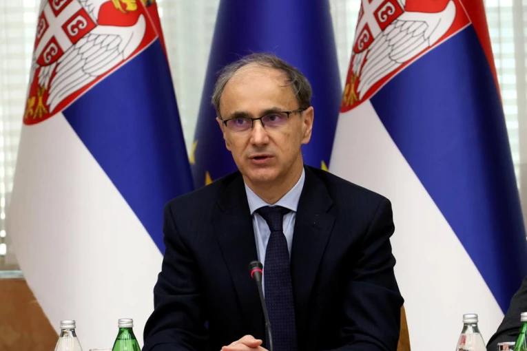 PREMIJER MACUT SE SASTAO SA REKTORIMA, PROREKTORIMA I DEKANIMA! Na stolu bila važna tema!