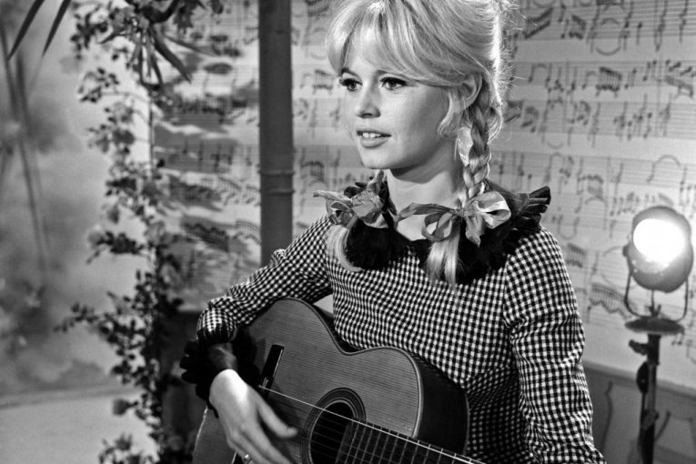 Bridžit Bardo urmla