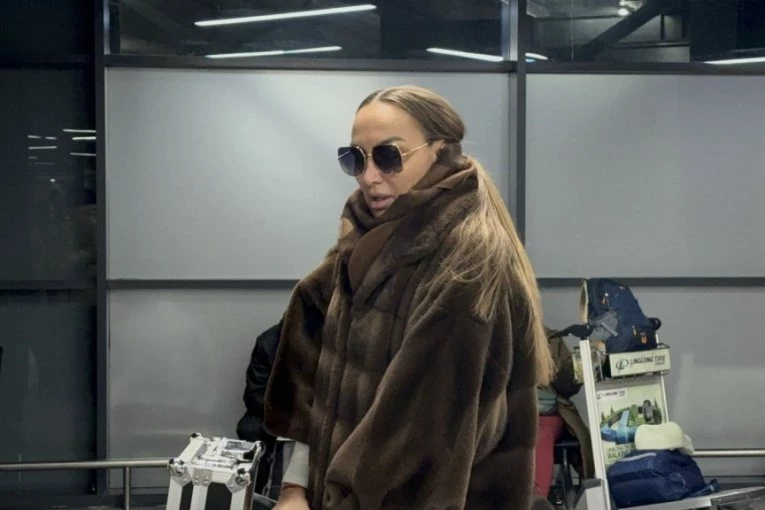 GOGA SEKULIĆ OBRISALA PATOS KOLEGAMA! Otkrila kako uvek opravda svoj honorar, pa žestoko potkačila pevače! (VIDEO)