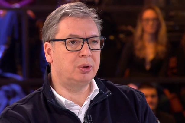 VUČIĆ RAZOBLIČIO JOŠ JEDNU LAŽ BLOKADERA! Ovako varaju narod kada govore "pogledajte kako su nas tek zadužili"