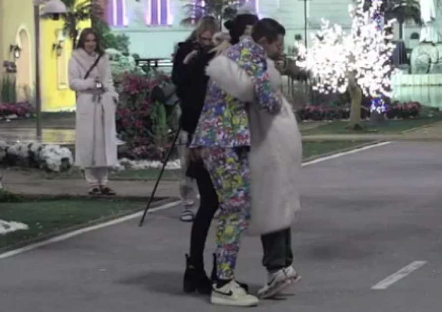 NAKON PORODIČNE IZDAJE NERIO PAO ANELI U ZAGRLJAJ! Neviđeni preokret u "Eliti", OVOME se niko nije nadao!