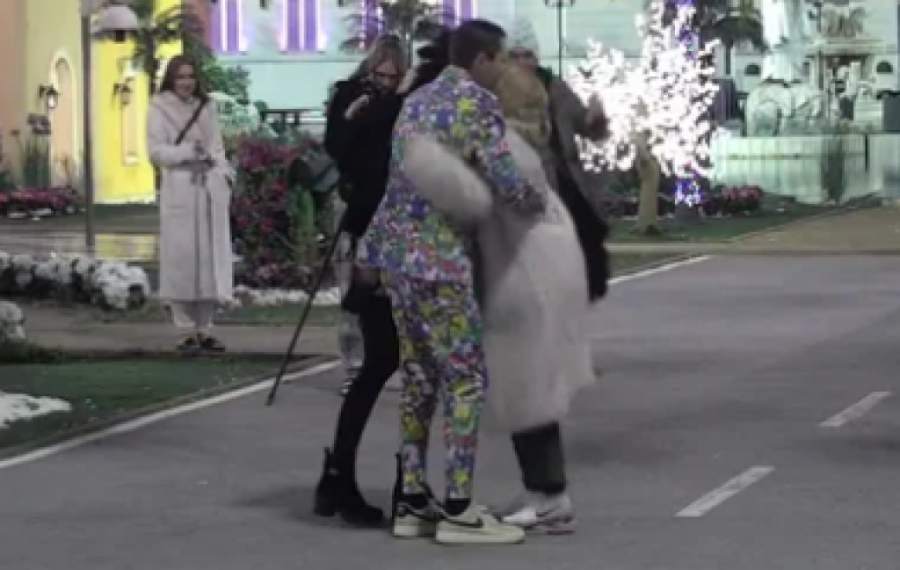 NAKON PORODIČNE IZDAJE NERIO PAO ANELI U ZAGRLJAJ! Neviđeni preokret u "Eliti", OVOME se niko nije nadao!