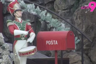 ZAGRMELO ZVONO, PRODUKCIJA TAKMIČARIMA SVEČANO SAOPŠTILA:  Novogodišnja čarolija POČINJE SAD - emocije EKSPLODIRALE!