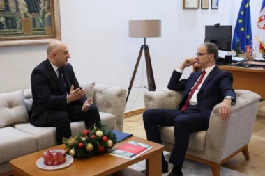 DVA NARODA, JEDAN CILJ: Premijer Macut i ambasador Nedeljković otkrili šta sve čeka Srbe u Grčkoj sledeće godine!