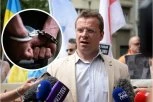 EVO ZAŠTO JE ZAPRAVO UHAPŠEN ČEDOMIR STOJKOVIĆ: Prizivao krvavi "Majdan", barikade i građanski rat u Srbiji! EVO ŠTA JE SVE PISAO!