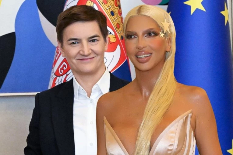 DA SAM GEJ, BILA BIH SA ANOM BRNABIĆ: Jelena Karleuša opčinjena predsednicom Skupštine! (VIDEO)