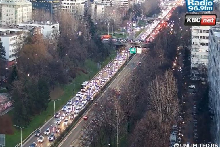 Auto-put Novi Beograd