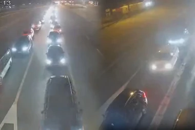 NEMA GDE IGLA DA PADNE! Velike gužve na granicama! (FOTO)