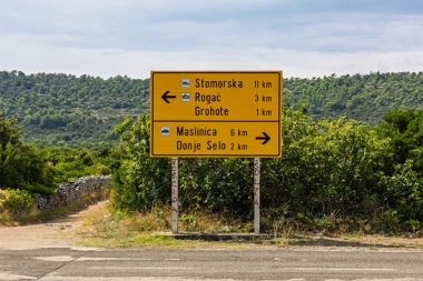 HILJADE LJUDI U ŠOKU ZBOG NAZIVA HRVATSKIH MESTA! Stranac pokušao da ih izgovori, pa poručio: "Nisam verovao šta ovi nazivi znače na engleskom!" (VIDEO)
