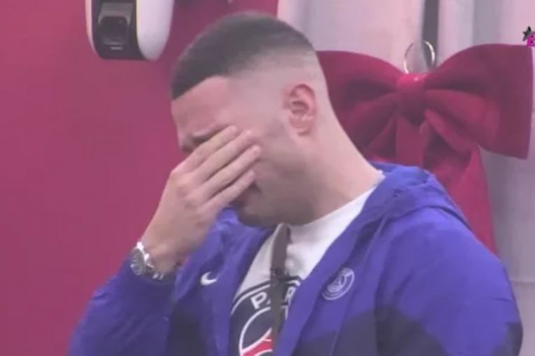 Anđelo Ranković plače