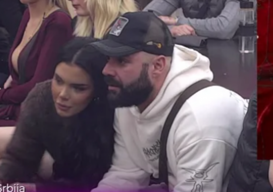 ŠOK-BOMBA! Asmin Durdžić NAPUŠTA HITNO Elitu, produkcija pustila snimak iz SPOLJNOG SVEGA, sve se saznalo uživo u programu!