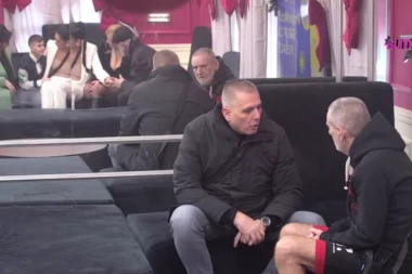 MIĆI SAOPŠTENJE VESTI O ZDRAVSTVENOM STANJU ČLANOVA PORODICE: Samo mu je prijatelj ušao u rijaliti (VIDEO)