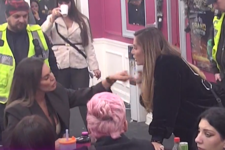 Sukob Ane i Kačavende