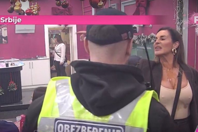 Sukob Kačavende i Ane Ćurčić