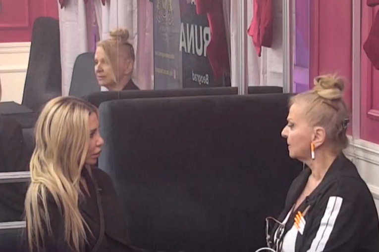 Jasna Ahmić i Aneli Ahmić