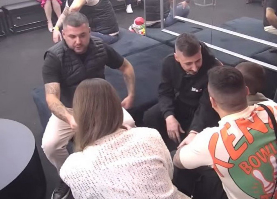 TERZI UNET PAKET OD MILICE VELIČKOVIĆ: Šok-scena u "Eliti 9", Sofija prišla njegovoj porodici! (VIDEO)