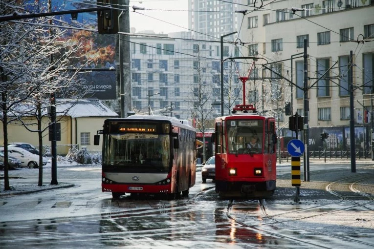 PRVOG I DRUGOG JANUARA SE MENJAJU LINIJE GRADSKOG PREVOZA! Izmene i do Božića - OVO su svi detalji!