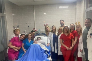 PRVA BEBA ROĐENA U PRVOJ SEKUNDI 2026. GODINE! Na svet došao dečak u GAK Višegradska!