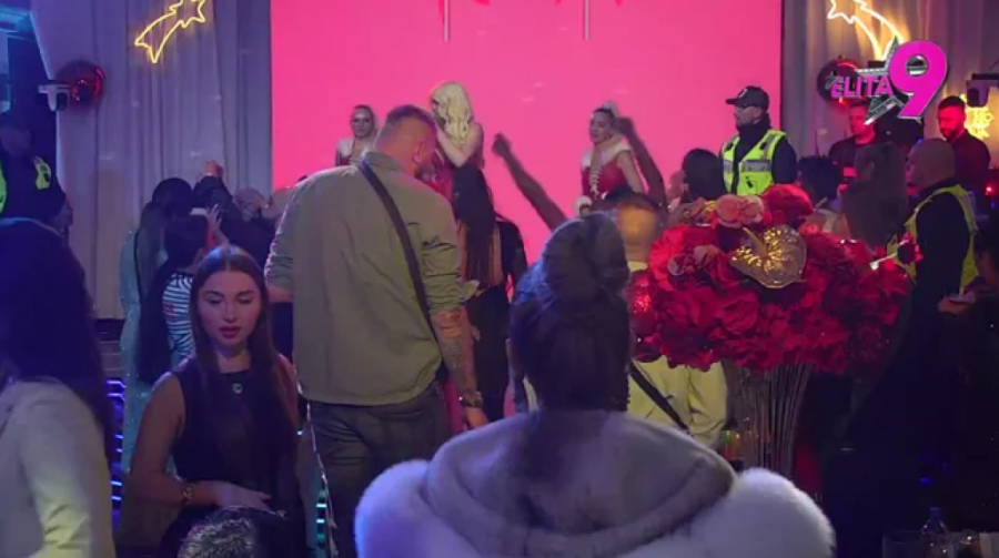 MIKSI ŠČEPALA KARLEUŠU ZA GRUDI: O šok-sceni bruji cela Srbija, pomenula joj pokojnu majku! (VIDEO)