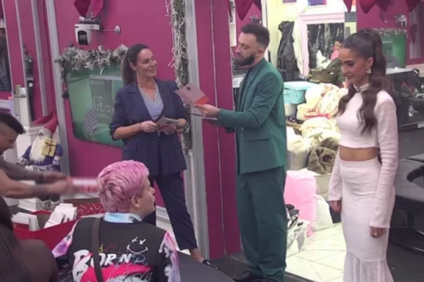 MAKLJAŽA ANE ĆURČIĆ I KAČAVENDE RASPAMETILA ANĐELU ĐURIČIĆ: Samouništenje osoba koje su mene pokušale da unište (VIDEO)