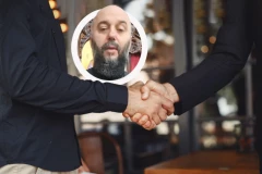 “MOLIM NAROD DA MI NE ČESTITA NOVU GODINU” : Otac Vladislav svojim “NE” čestitkama razotkrio lažnu pobožnost  (VIDEO)