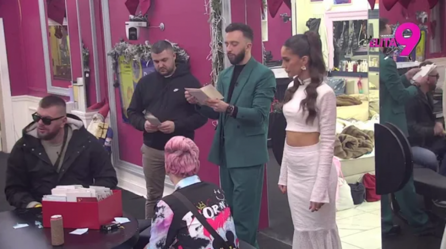 ASMIN VIDEO ĆERKU NORU: Slomilo se tvrdo srce, Aneli u ŠOKU! (VIDEO)