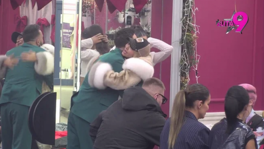 ASMIN VIDEO ĆERKU NORU: Slomilo se tvrdo srce, Aneli u ŠOKU! (VIDEO)