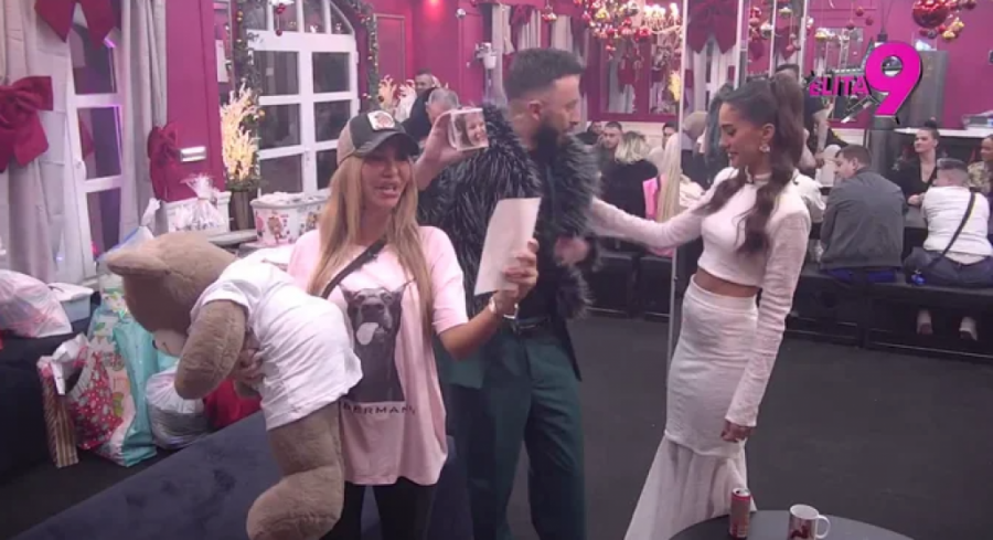 ASMIN VIDEO ĆERKU NORU: Slomilo se tvrdo srce, Aneli u ŠOKU! (VIDEO)