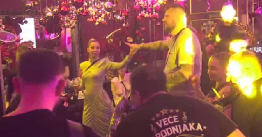 PREVARILI NACIJU, SVE VREME SU ZAJEDNO?! Aneli i Janjuš UHVAĆENI na delu, kamera zabeležila INTIMAN odnos!