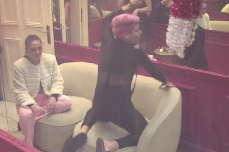 Uroš Stanić Elita 9