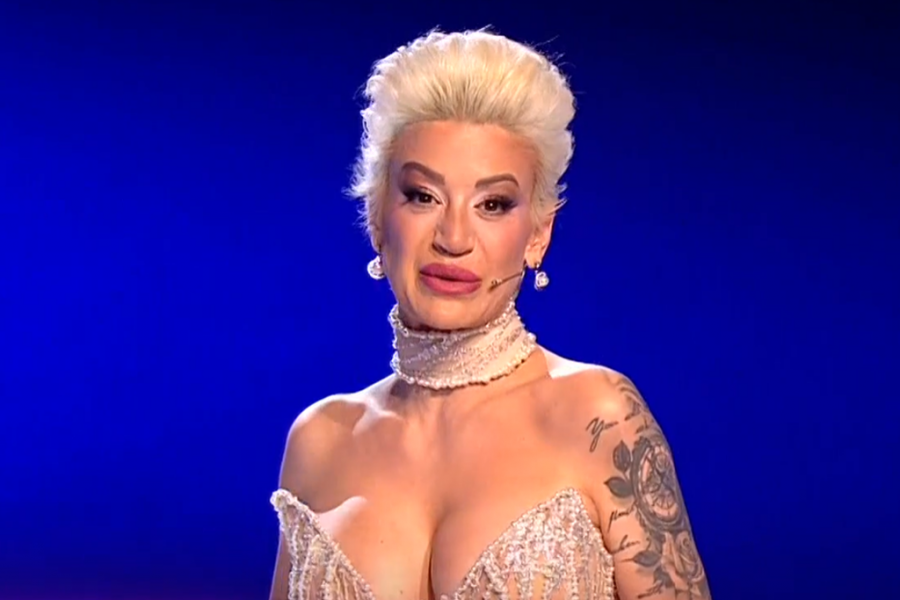 KARAMBOL NA POČETKU "ELITOVIZIJE": Robot Toša našao devojku, pa krenuo da MUVA Dušicu - Biserka mu napravila LJUBOMORNU SCENU! (VIDEO)