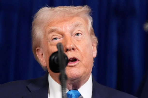 TRAMP SE OBRAĆA SVETU U DAVOSU: Počeo govor godine, od ovog zavisi sudbina planete (VIDEO)