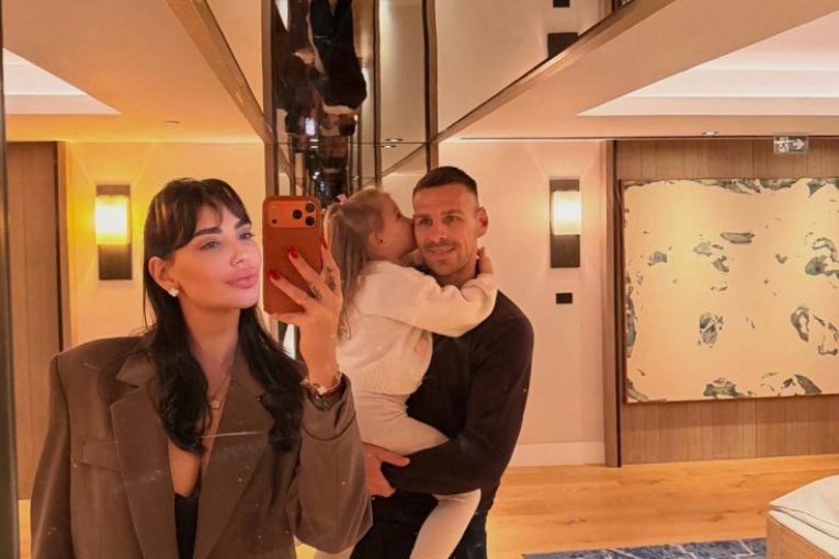 Kaća, Katja i Gobelja