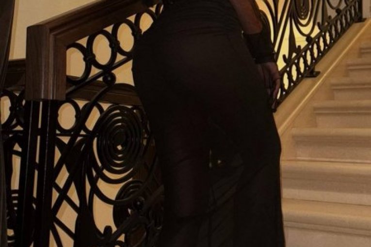 Anita se snima uz Reljine pesme