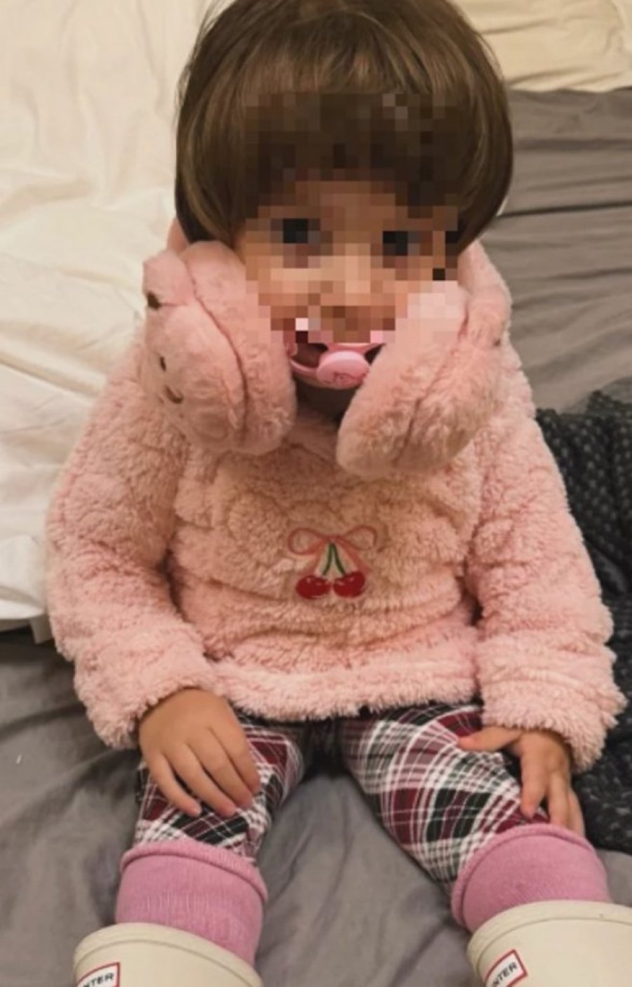 ŠTA SE DOGAĐA SA MALOM LEONOM U CRIKVENICI? Dok se Aleks baškari u Dubaiju poput Šeherezade, O OVOME BRUJE MREŽE! (FOTO)