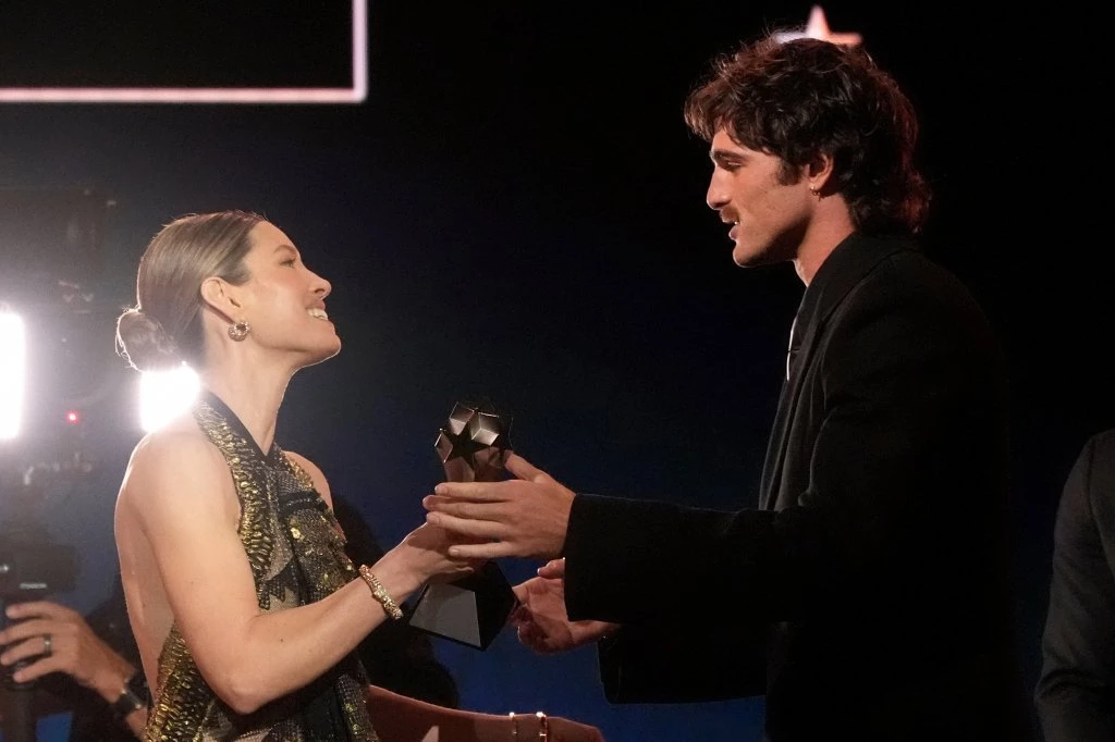 KOMPLETAN SPISAK DOBITNIKA! Ova imena su trijumfovala na dodeli nagrada Critics Choice!