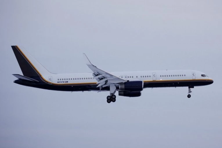 DRAMA U VAZDUHU! Avion prinudno sleteo zbog pretnje bombom!