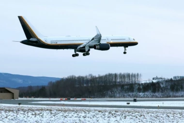 POJAVIO SE AVION "SUDNJEG DANA"! Svi se odsekli od straha, zna se ŠTA OVO ZNAČI za svet (VIDEO)