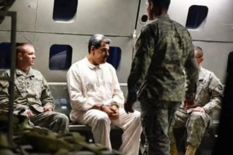 MADURO STIGAO U NJUJORŠKI SUD, U LISICAMA, HRAMLJE! Bivši američki federalni tužilac otkrio šta će biti odbrana lidera Venecuele (VIDEO)