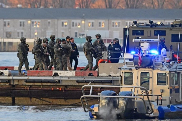 ISTORIJSKI TRENUTAK U NJUJORKU: Maduro i žena PRVI PUT PRED SUDOM! Optuženi za narko-terorizam i kokain, Tramp već odredio nove mete! (FOTO, VIDEO)