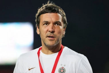 ŠOK U SUPERLIGI: Vladimir Stojković se vraća u Beograd!