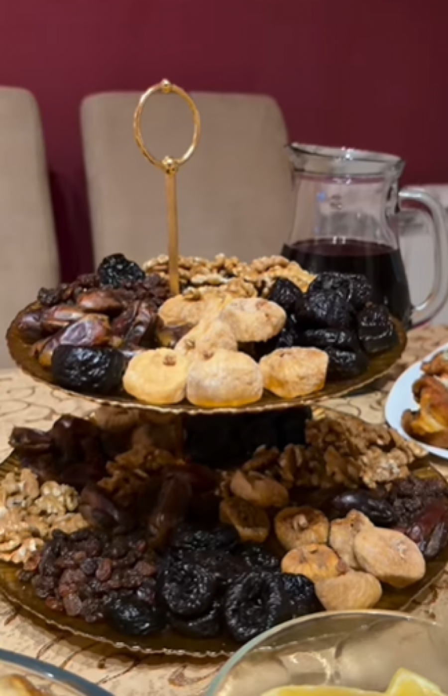 PORODIČNA IDILA U DOMU ĐURIČIĆA ZA BADNJI DAN! Anđela stigla u Đenoviće - nazdravila sa Velišom, pa POSLALA SNAŽNU PORUKU! (GALERIJA)