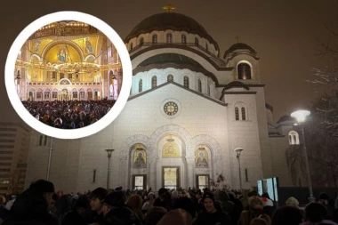 BOŽIĆ POČEO VELIČANSTVENOM PONOĆNOM LITURGIJOM: Ogromna radost u punom Hramu Svetog Save (FOTO, VIDEO)