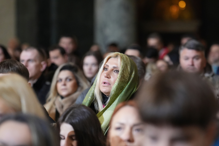 Jovana Tipšin na božićnoj liturgiji u Hramu Svetog Save