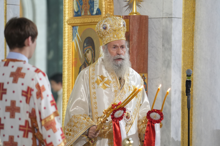 Ponoćna božićna liturgija u Hramu Svetog Save