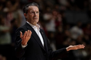 RAZBIO ZVEZDU, PA SE POSVAĐAO: Trener Valensije u centru skandala, umešan i šef Vase Micića!