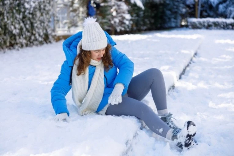 AKO PADNETE ZBOG LEDA, TO MOŽETE I DA NAPLATITE! Zakon je jasan: Ovo su svi koraci!