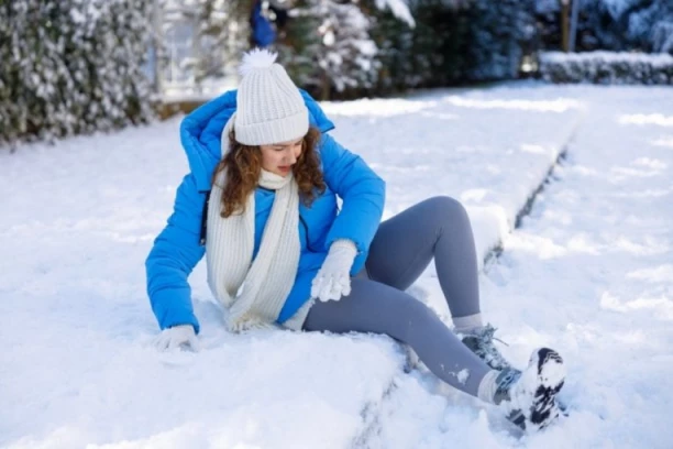 AKO PADNETE ZBOG LEDA, TO MOŽETE I DA NAPLATITE! Zakon je jasan: Ovo su svi koraci!