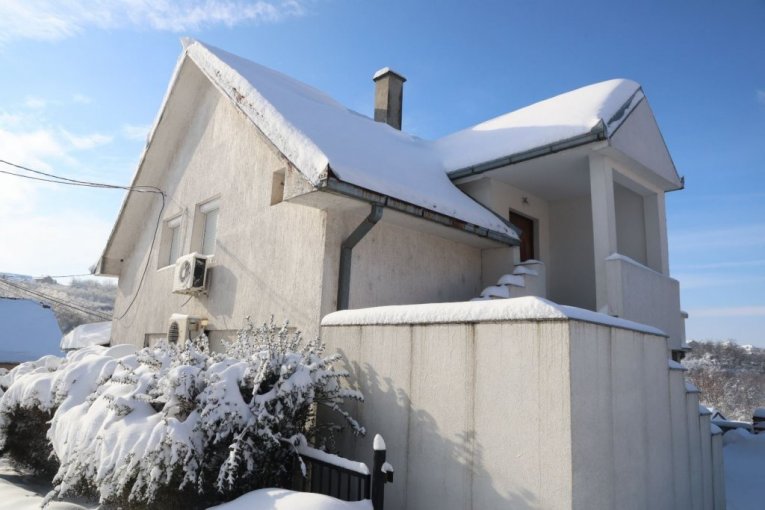 Kuća u kojoj je unuk ubio babu i dedu