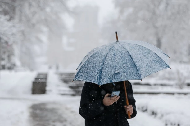 OGLASIO SE GRADONAČELNIK VALJEVA: Situacija veoma teška, bez struje oko 8.400 domaćinstava u valjevskom kraju!